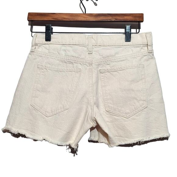 Banana Republic Cream Denim Cut-Off Mid Rise Short Size 26P - Picture 2 of 4